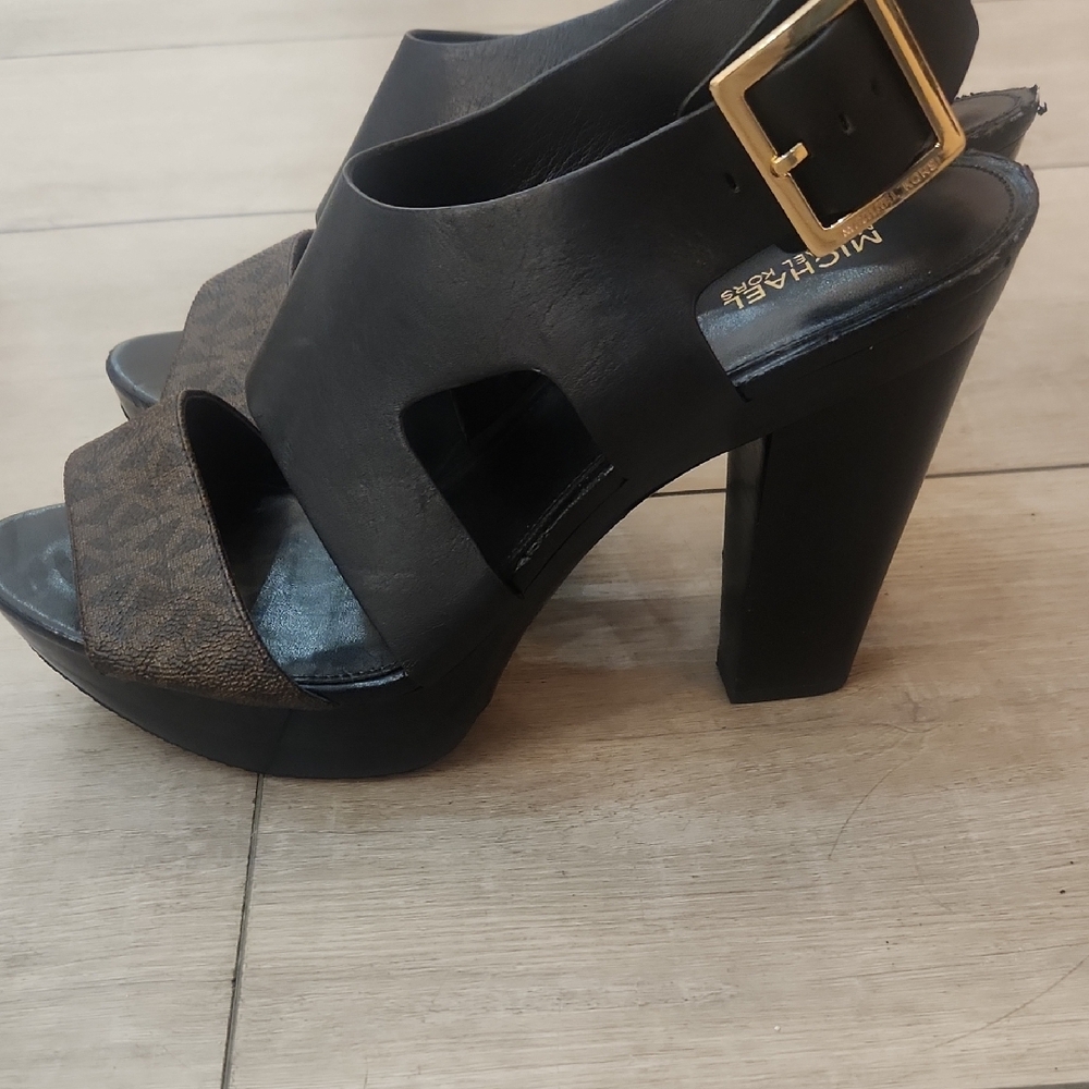 Michael Kors Platform Heels – Black Leather & MK Logo Strap – Women’s Size10 - Picture 2 of 7
